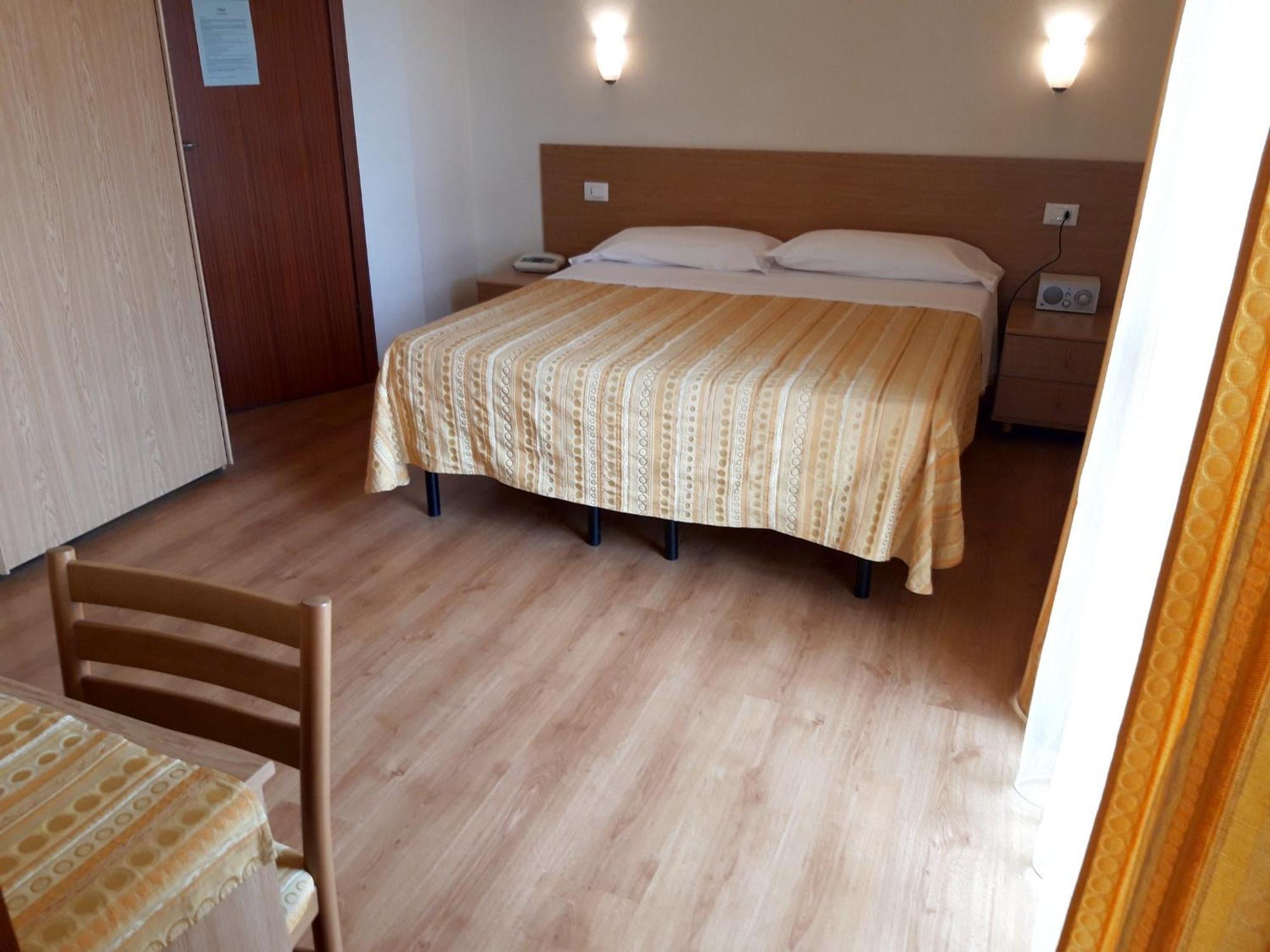 Hotel Mariani Camaiore Bagian luar foto
